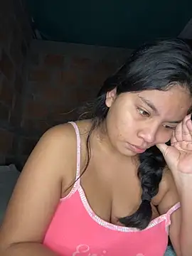 Snapshot of moncerrat_luna chatting on January 24, 2025, 11:26 am moncerrat luna online show from January 24, 2025, 11:26 am