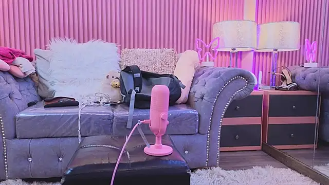 Snapshot of Emiily_Scott1 chatting on January 10, 2025, 12:58 pm Emiily Scott1 online show from January 10, 2025, 12:58 pm