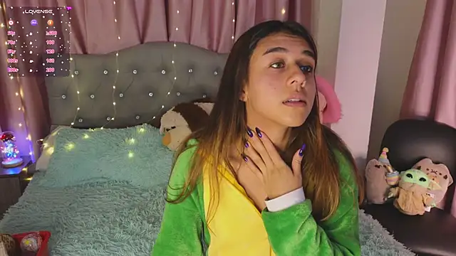 Snapshot of Emiily_Scott1 chatting on January 24, 2025, 12:09 am Emiily Scott1 online show from January 24, 2025, 12:09 am