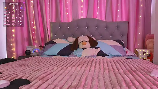 Snapshot of Emiily_Scott1 chatting on March 10, 2025, 1:32 pm Emiily Scott1 online show from March 10, 2025, 1:32 pm