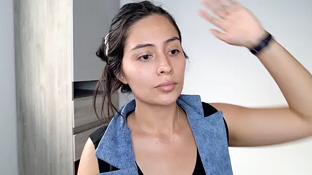 Sophie  Foxxx online show from February 1, 2025, 10:13 pm