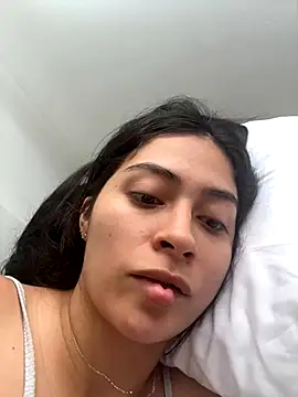 Sophie  Foxxx online show from September 18, 2025, 4:42 pm