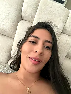 Sophie  Foxxx online show from November 16, 2025, 6:13 pm