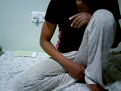 Snapshot of lupita_0 chatting on October 20, 2025, 8:04 am lupita 0 online show from October 20, 2025, 8:04 am