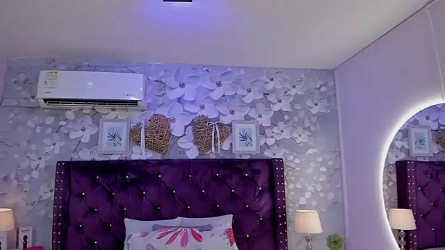 dalila salazar online show from July 26, 2026, 1:58 am
