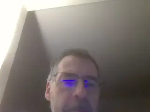 ptitcanard60600 online show from January 27, 2025, 10:38 pm