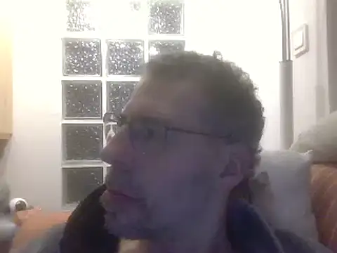 ptitcanard60600 online show from February 26, 2025, 10:09 pm