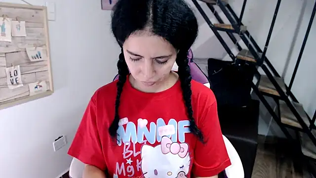 samantha baby  online show from January 5, 2026, 5:27 pm