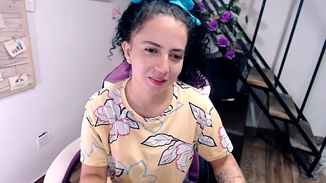 samantha baby  online show from March 6, 2026, 6:15 pm