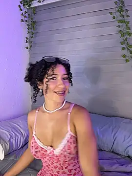 Lovely Janeth online show from April 22, 2026, 2:03 am