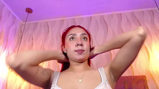 Snapshot of IsabelaLatina chatting on September 23, 2025, 2:31 pm IsabelaLatina online show from September 23, 2025, 2:31 pm