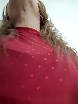 Snapshot of Evehampy chatting on February 1, 2026, 7:34 pm Evehampy online show from February 1, 2026, 7:34 pm