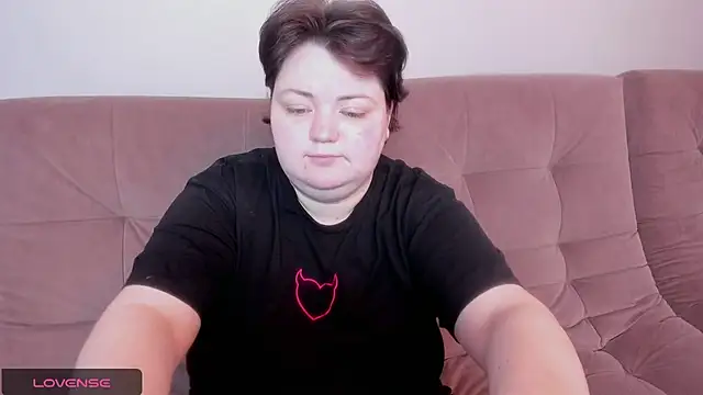 ihaveasecret  online show from January 11, 2025, 7:05 pm