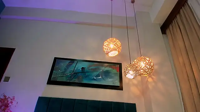 NoraDasilva online show from December 21, 2025, 2:02 pm