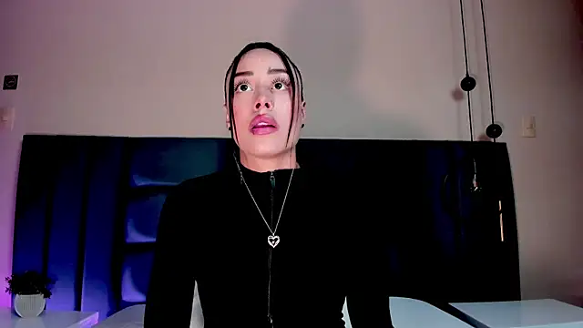 NoraDasilva online show from March 25, 2026, 12:27 am