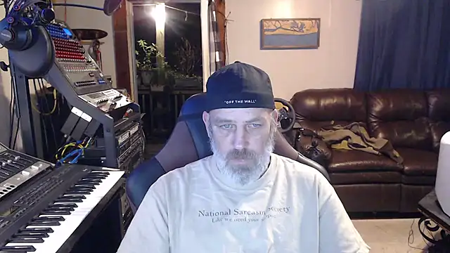 Snapshot of jimdacbin420 chatting on December 16, 2024, 8:20 am jimdacbin420 online show from December 16, 2024, 8:20 am