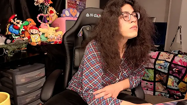 Snapshot of ShinyCherub chatting on October 28, 2025, 11:14 am ShinyCherub online show from October 28, 2025, 11:14 am