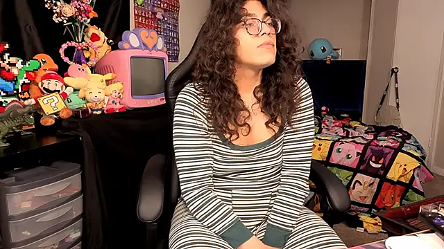 Snapshot of ShinyCherub chatting on November 4, 2025, 1:16 am ShinyCherub online show from November 4, 2025, 1:16 am