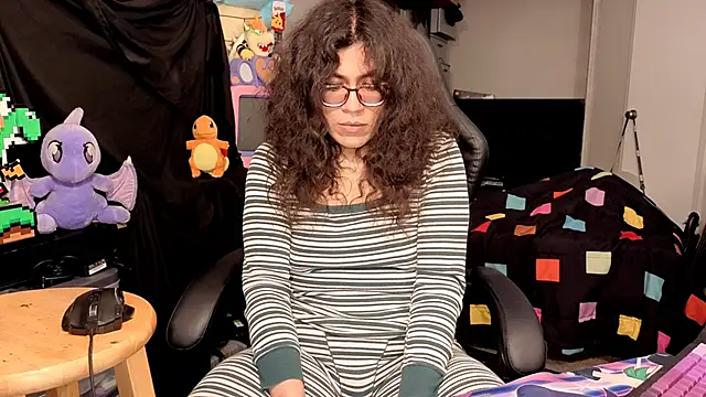 ShinyCherub online show from December 17, 2025, 1:55 am