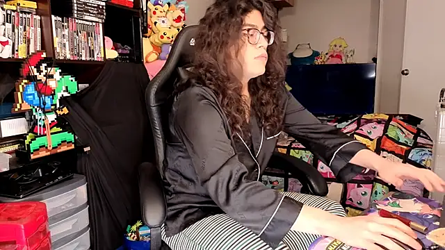 ShinyCherub online show from April 5, 2026, 9:06 am