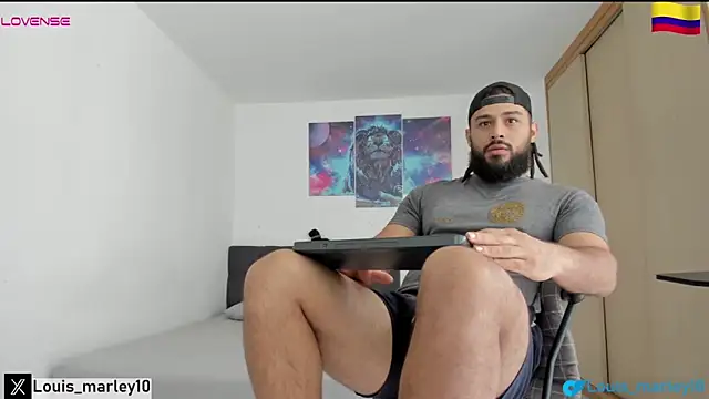 Snapshot of Louis_marley__ chatting on October 2, 2025, 4:03 pm Louis marley online show from October 2, 2025, 4:03 pm