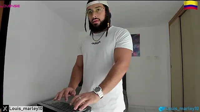 Louis marley   online show from December 2, 2025, 2:12 pm