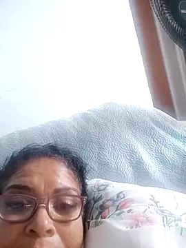 Snapshot of Delicy1 chatting on February 25, 2026, 7:12 pm Delicy1 online show from February 25, 2026, 7:12 pm