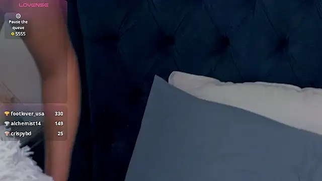 Snapshot of AlizNichols chatting on December 28, 2024, 3:48 pm AlizNichols online show from December 28, 2024, 3:48 pm