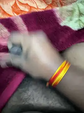 Snapshot of Honeydick7 chatting on February 1, 2026, 6:17 pm Honeydick7 online show from February 1, 2026, 6:17 pm