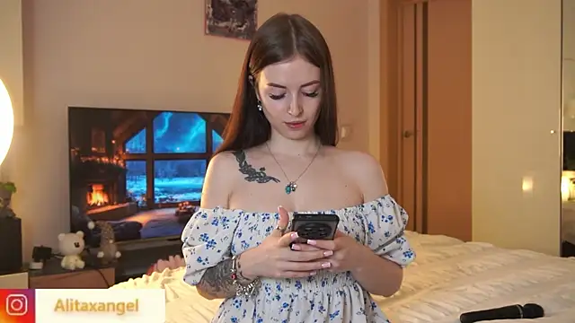 Snapshot of AlitaXAngelic chatting on January 23, 2025, 5:31 pm AlitaXAngelic online show from January 23, 2025, 5:31 pm