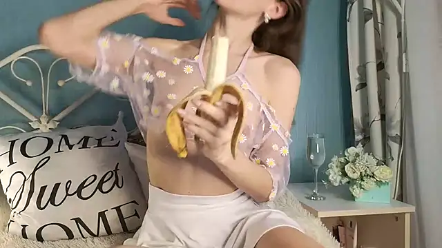 Snapshot of you_desire chatting on January 13, 2025, 12:13 pm you desire online show from January 13, 2025, 12:13 pm