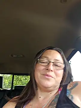 Snapshot of angelbaby1998 chatting on April 22, 2026, 10:55 pm angelbaby1998 online show from April 22, 2026, 10:55 pm