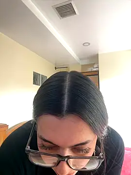 Snapshot of Nicollemays chatting on September 18, 2025, 4:09 pm Nicollemays online show from September 18, 2025, 4:09 pm