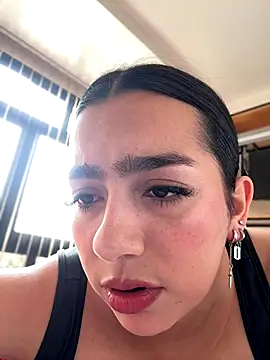 Snapshot of Nicollemays chatting on November 5, 2025, 4:07 pm Nicollemays online show from November 5, 2025, 4:07 pm