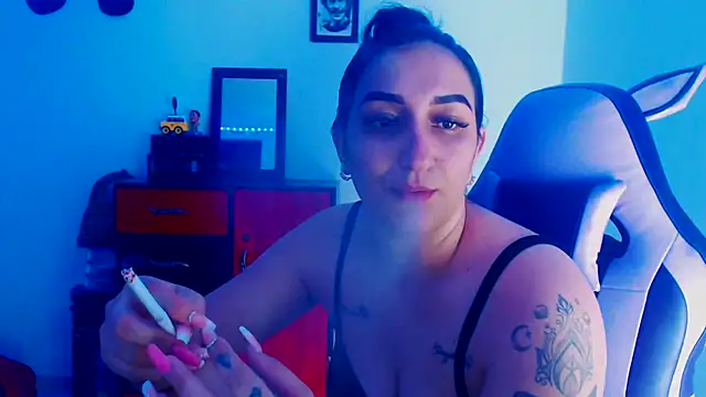 Snapshot of liz_dirty chatting on November 16, 2025, 11:10 pm liz dirty online show from November 16, 2025, 11:10 pm