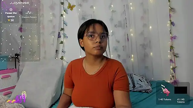 Snapshot of Aleja_DANS chatting on December 31, 2024, 4:38 am Aleja DANS online show from December 31, 2024, 4:38 am