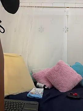 Snapshot of Aleja_DANS chatting on March 3, 2025, 4:25 am Aleja DANS online show from March 3, 2025, 4:25 am