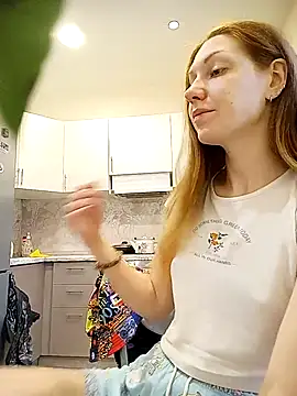 Snapshot of _Sweet_Love_ chatting on October 13, 2025, 12:27 pm Sweet Love online show from October 13, 2025, 12:27 pm