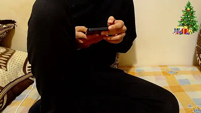 Alexdelarge323 online show from December 16, 2025, 11:48 am