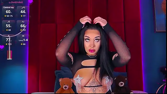 MadyLuxxx online show from October 8, 2025, 7:00 pm