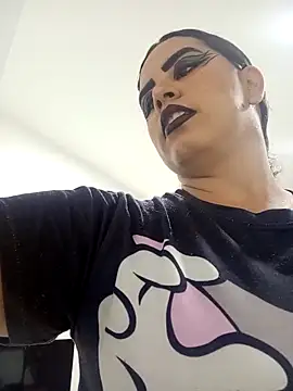 Snapshot of MariaGaitan chatting on October 10, 2025, 7:13 pm MariaGaitan online show from October 10, 2025, 7:13 pm