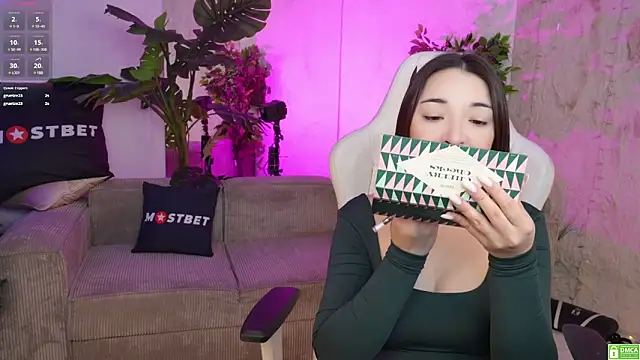 Jasmine Flow online show from January 14, 2025, 11:53 am