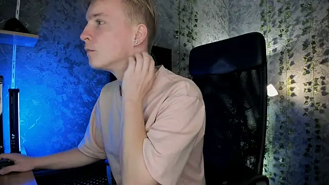 AlexxSweet online show from September 28, 2025, 6:52 am