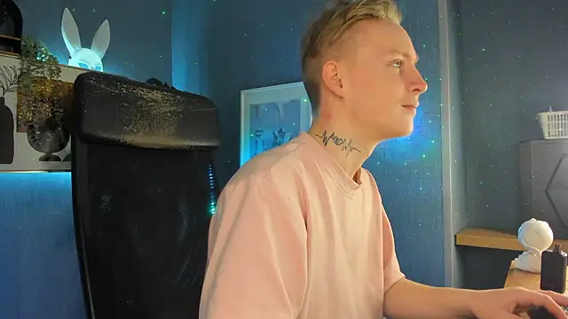 AlexxSweet online show from March 1, 2026, 6:48 am