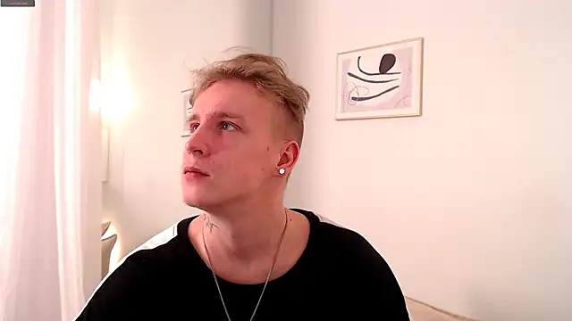 Snapshot of AlexxSweet chatting on May 16, 2026, 4:53 am AlexxSweet online show from May 16, 2026, 4:53 am