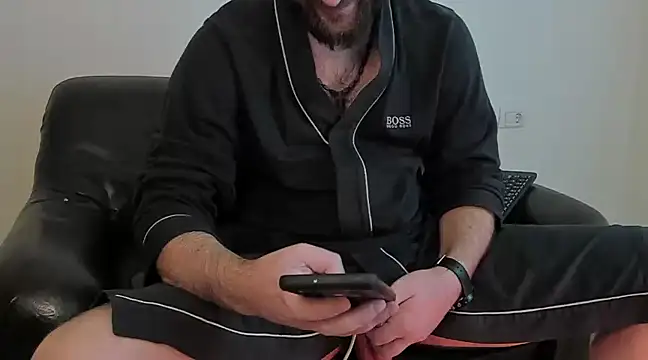 Snapshot of KingMalcom chatting on December 24, 2024, 11:28 am KingMalcom online show from December 24, 2024, 11:28 am