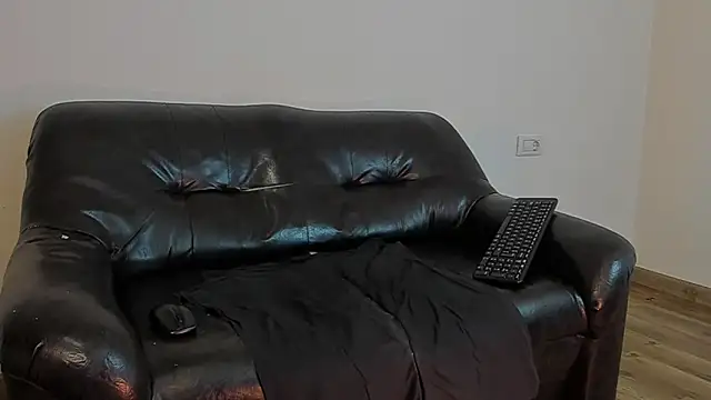 Snapshot of KingMalcom chatting on February 19, 2025, 1:50 pm KingMalcom online show from February 19, 2025, 1:50 pm