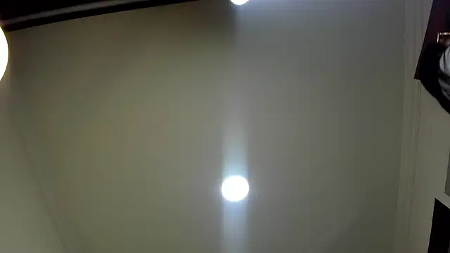 nalalye cruzz  online show from February 5, 2026, 2:49 am