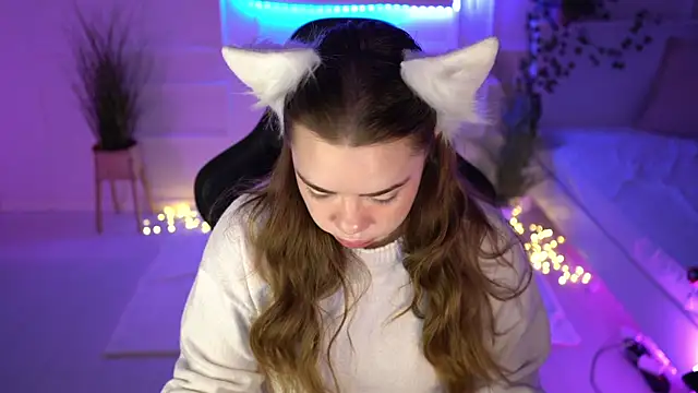 VixenMia online show from January 19, 2025, 3:18 am