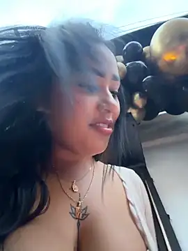 Snapshot of Luisa_Fernandaa chatting on May 23, 2026, 11:09 pm Luisa Fernandaa online show from May 23, 2026, 11:09 pm